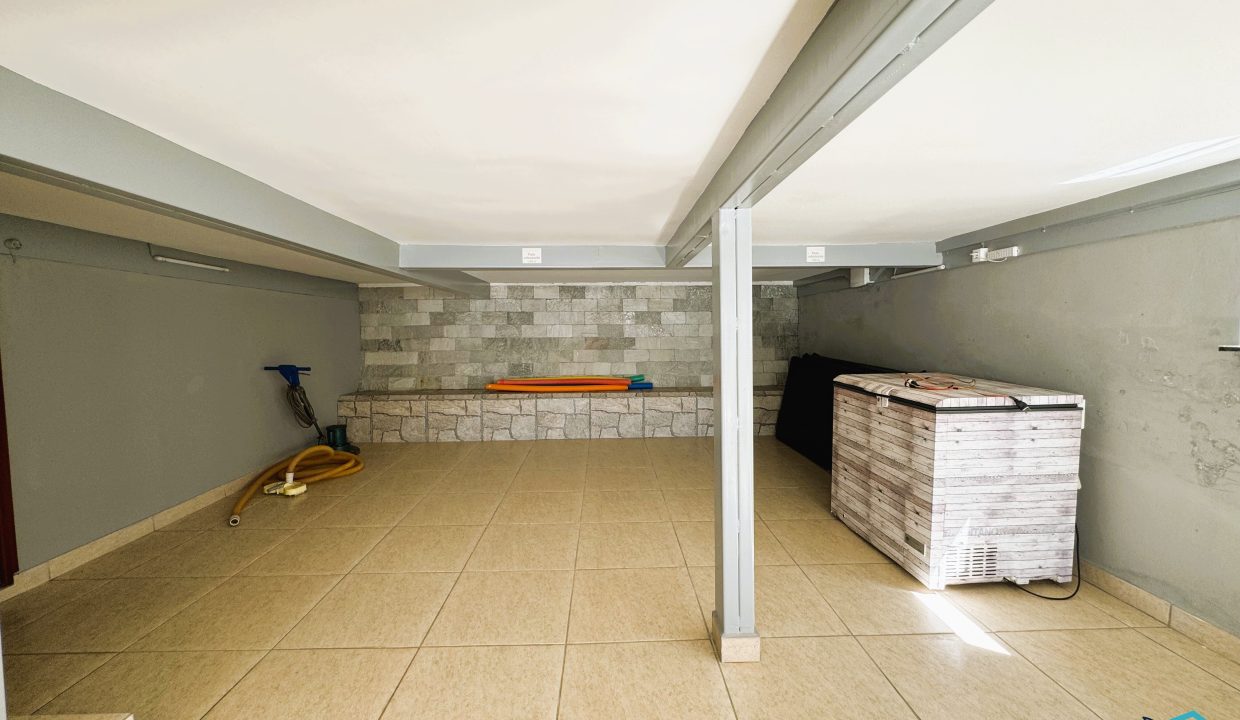 Venda de Chácara em Pirenópolis é na Siqueira Imobiliária de Pirenópolis / Imobiliária de Goiás / Imobiliária do Brasil / Imobiliária do Centro-Oeste / Pirenópolis Imóveis / Imóveis Pirenópolis / Imobiliária de Pirenópolis / Pirenópolis Imobiliária / Goiás Imóveis / Brasil Imóveis / Pirenópolis / Goiás / Brasil / Siqueira Imobiliária de Goiás / Consultoria Imobiliária / Consultor Imobiliário / Venda de Imóveis Pirenópolis / Melhor Imobiliária de Pirenópolis / Venda de pousadas / Venda de terrenos / venda de casas/ Venda de Lotes / Venda de Chácara / Venda de Fazenda / Venda de Apartamentos / Venda de Flat / Venda de Sítio / Brasília Imóveis / Goiânia Imóveis / Imobiliária de Goiânia / Imobiliária de Brasília/ Imobiliária em Pirenópolis / Imobiliária de Pirenópolis / Condomínio Fechado Vaga Fogo / Condomínio Paço da Estalagem / Condomínio Parque da Estalagem / Condomínio Quinta do Sol / Condomínio Fechado Pirenópolis / Cachoeiras Pirenópolis / Restaurante Pirenópolis / Imóveis Pirenópolis / Chácara Rio das Almas / Chácara Padre Bernardo / Venda de Chácara em Padre Bernardo / Venda de Casarão em Pirenópolis / Casarão em Pirenópolis / Casarão Histórico Pirenópolis / Centro Histórico Pirenópolis / Centro Pirenópolis / Venda de Sobrado no Condomínio Parque da Estalagem / Parque da Estalagem Pirenópolis / Melhor Condomínio de Pirenópolis / Condomínio Vaga Fogo / Venda de Sobrado Condomínio Vaga Fogo / Vaga Fogo / Córrego Vaga Fogo / Venda de Casa no Centro Histórico de Pirenópolis / Casa Centro Histórico / Venda de Casa na Vila Matutina / Casa Vila Matutina / Casa Bairro da Luz Pirenópolis / Venda de Casa em Bairro nobre de Pirenópolis / Venda de Casa de Luxo Pirenópolis / Casas Boas em Pirenópolis / Casa Com piscina Pirenópolis / Venda de Casa no Santa Bárbara Pirenópolis / Casa Santa Bárbara Pirenópolis / Casa Bairro do Carmo Pirenópolis / Casa Carmo / Casa Grande Pirenópolis / Venda de Casa Setor Meia Ponte Pirenópolis / Casa Setor Meia Ponte / Venda de Casa Santa Luzia Pirenópolis / Venda de Casa no Jardim Esmeralda / Venda de Casa Brasília / Venda de Casa DF / Brasília Imóveis / Lago Norte / Lago Sul / Brasília Plano Piloto / Dicas de Investimento em Pirenópolis / Igreja Matriz Pirenópolis / Igreja Matriz / Venda de Casa em Anápolis / Casa Anápolis / Imobiliária de Anápolis / Anápolis Imóveis / Venda de Casarão em Pirenópolis / Venda de Casarão em Goiás