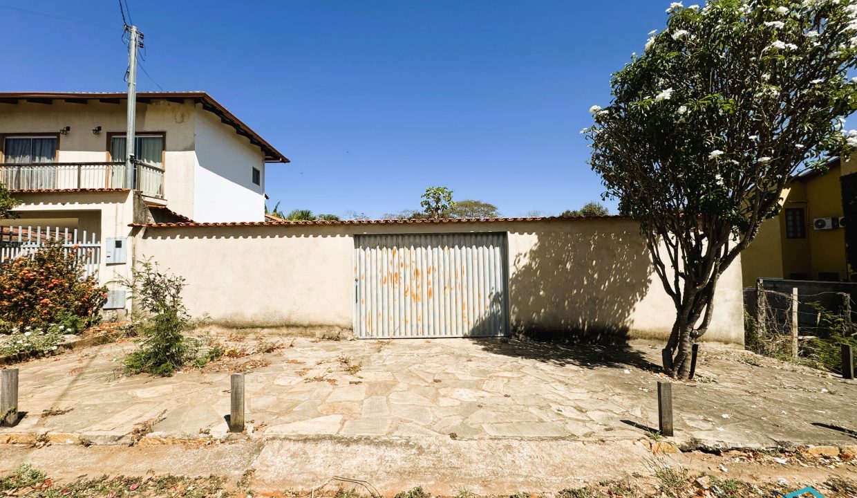 Venda de Chácara em Pirenópolis é na Siqueira Imobiliária de Pirenópolis / Imobiliária de Goiás / Imobiliária do Brasil / Imobiliária do Centro-Oeste / Pirenópolis Imóveis / Imóveis Pirenópolis / Imobiliária de Pirenópolis / Pirenópolis Imobiliária / Goiás Imóveis / Brasil Imóveis / Pirenópolis / Goiás / Brasil / Siqueira Imobiliária de Goiás / Consultoria Imobiliária / Consultor Imobiliário / Venda de Imóveis Pirenópolis / Melhor Imobiliária de Pirenópolis / Venda de pousadas / Venda de terrenos / venda de casas/ Venda de Lotes / Venda de Chácara / Venda de Fazenda / Venda de Apartamentos / Venda de Flat / Venda de Sítio / Brasília Imóveis / Goiânia Imóveis / Imobiliária de Goiânia / Imobiliária de Brasília/ Imobiliária em Pirenópolis / Imobiliária de Pirenópolis / Condomínio Fechado Vaga Fogo / Condomínio Paço da Estalagem / Condomínio Parque da Estalagem / Condomínio Quinta do Sol / Condomínio Fechado Pirenópolis / Cachoeiras Pirenópolis / Restaurante Pirenópolis / Imóveis Pirenópolis / Chácara Rio das Almas / Chácara Padre Bernardo / Venda de Chácara em Padre Bernardo / Venda de Casarão em Pirenópolis / Casarão em Pirenópolis / Casarão Histórico Pirenópolis / Centro Histórico Pirenópolis / Centro Pirenópolis / Venda de Sobrado no Condomínio Parque da Estalagem / Parque da Estalagem Pirenópolis / Melhor Condomínio de Pirenópolis / Condomínio Vaga Fogo / Venda de Sobrado Condomínio Vaga Fogo / Vaga Fogo / Córrego Vaga Fogo / Venda de Casa no Centro Histórico de Pirenópolis / Casa Centro Histórico / Venda de Casa na Vila Matutina / Casa Vila Matutina / Casa Bairro da Luz Pirenópolis / Venda de Casa em Bairro nobre de Pirenópolis / Venda de Casa de Luxo Pirenópolis / Casas Boas em Pirenópolis / Casa Com piscina Pirenópolis / Venda de Casa no Santa Bárbara Pirenópolis / Casa Santa Bárbara Pirenópolis / Casa Bairro do Carmo Pirenópolis / Casa Carmo / Casa Grande Pirenópolis / Venda de Casa Setor Meia Ponte Pirenópolis / Casa Setor Meia Ponte / Venda de Casa Santa Luzia Pirenópolis / Venda de Casa no Jardim Esmeralda / Venda de Casa Brasília / Venda de Casa DF / Brasília Imóveis / Lago Norte / Lago Sul / Brasília Plano Piloto / Dicas de Investimento em Pirenópolis / Igreja Matriz Pirenópolis / Igreja Matriz / Venda de Casa em Anápolis / Casa Anápolis / Imobiliária de Anápolis / Anápolis Imóveis / Venda de Casarão em Pirenópolis / Venda de Casarão em Goiás