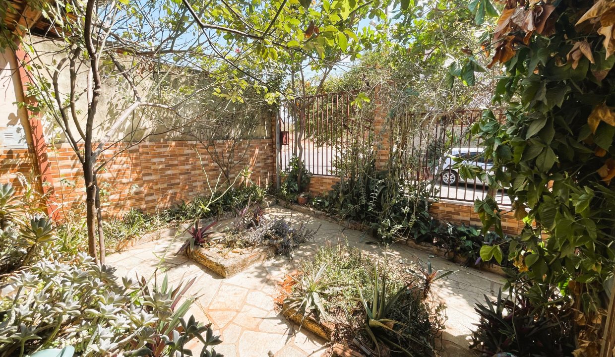 WhatsApp Image 2025-09-10 at 19.58.17