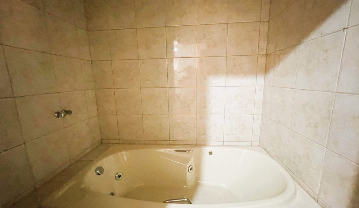 WhatsApp Image 2025-09-10 at 19.58.20 (1)