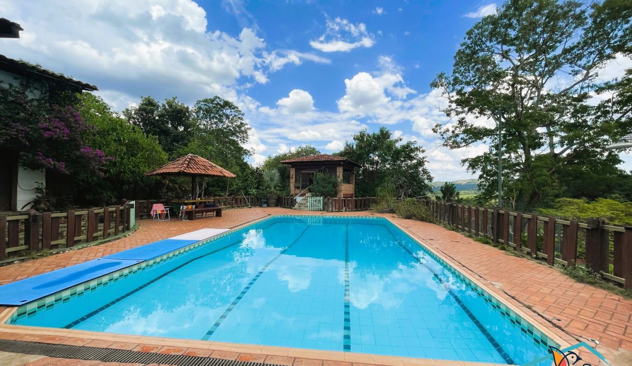 Venda de Chácara em Pirenópolis é na Siqueira Imobiliária de Pirenópolis / Imobiliária de Goiás / Imobiliária do Brasil / Imobiliária do Centro-Oeste / Pirenópolis Imóveis / Imóveis Pirenópolis / Imobiliária de Pirenópolis / Pirenópolis Imobiliária / Goiás Imóveis / Brasil Imóveis / Pirenópolis / Goiás / Brasil / Siqueira Imobiliária de Goiás / Consultoria Imobiliária / Consultor Imobiliário / Venda de Imóveis Pirenópolis / Melhor Imobiliária de Pirenópolis / Venda de pousadas / Venda de terrenos / venda de casas/ Venda de Lotes / Venda de Chácara / Venda de Fazenda / Venda de Apartamentos / Venda de Flat / Venda de Sítio / Brasília Imóveis / Goiânia Imóveis / Imobiliária de Goiânia / Imobiliária de Brasília/ Imobiliária em Pirenópolis / Imobiliária de Pirenópolis / Condomínio Fechado Vaga Fogo / Condomínio Paço da Estalagem / Condomínio Parque da Estalagem / Condomínio Quinta do Sol / Condomínio Fechado Pirenópolis / Cachoeiras Pirenópolis / Restaurante Pirenópolis / Imóveis Pirenópolis / Chácara Rio das Almas / Chácara Padre Bernardo / Venda de Chácara em Padre Bernardo / Venda de Casarão em Pirenópolis / Casarão em Pirenópolis / Casarão Histórico Pirenópolis / Centro Histórico Pirenópolis / Centro Pirenópolis / Venda de Sobrado no Condomínio Parque da Estalagem / Parque da Estalagem Pirenópolis / Melhor Condomínio de Pirenópolis / Condomínio Vaga Fogo / Venda de Sobrado Condomínio Vaga Fogo / Vaga Fogo / Córrego Vaga Fogo / Venda de Casa no Centro Histórico de Pirenópolis / Casa Centro Histórico / Venda de Casa na Vila Matutina / Casa Vila Matutina / Casa Bairro da Luz Pirenópolis / Venda de Casa em Bairro nobre de Pirenópolis / Venda de Casa de Luxo Pirenópolis / Casas Boas em Pirenópolis / Casa Com piscina Pirenópolis / Venda de Casa no Santa Bárbara Pirenópolis / Casa Santa Bárbara Pirenópolis / Casa Bairro do Carmo Pirenópolis / Casa Carmo / Casa Grande Pirenópolis / Venda de Casa Setor Meia Ponte Pirenópolis / Casa Setor Meia Ponte / Venda de Casa Santa Luzia Pirenópolis / Venda de Casa no Jardim Esmeralda / Venda de Casa Brasília / Venda de Casa DF / Brasília Imóveis / Lago Norte / Lago Sul / Brasília Plano Piloto / Dicas de Investimento em Pirenópolis / Igreja Matriz Pirenópolis / Igreja Matriz / Venda de Casa em Anápolis / Casa Anápolis / Imobiliária de Anápolis / Anápolis Imóveis / Venda de Casarão em Pirenópolis / Venda de Casarão em Goiás