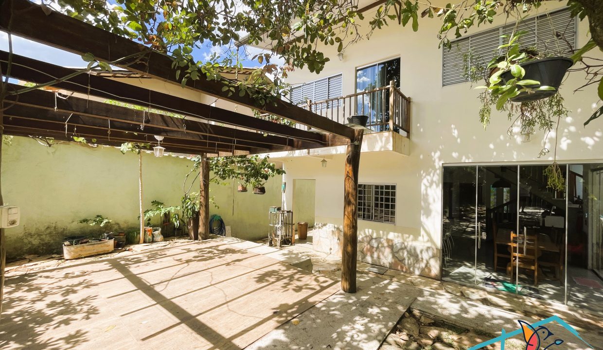 Venda de Chácara em Pirenópolis é na Siqueira Imobiliária de Pirenópolis / Imobiliária de Goiás / Imobiliária do Brasil / Imobiliária do Centro-Oeste / Pirenópolis Imóveis / Imóveis Pirenópolis / Imobiliária de Pirenópolis / Pirenópolis Imobiliária / Goiás Imóveis / Brasil Imóveis / Pirenópolis / Goiás / Brasil / Siqueira Imobiliária de Goiás / Consultoria Imobiliária / Consultor Imobiliário / Venda de Imóveis Pirenópolis / Melhor Imobiliária de Pirenópolis / Venda de pousadas / Venda de terrenos / venda de casas/ Venda de Lotes / Venda de Chácara / Venda de Fazenda / Venda de Apartamentos / Venda de Flat / Venda de Sítio / Brasília Imóveis / Goiânia Imóveis / Imobiliária de Goiânia / Imobiliária de Brasília/ Imobiliária em Pirenópolis / Imobiliária de Pirenópolis / Condomínio Fechado Vaga Fogo / Condomínio Paço da Estalagem / Condomínio Parque da Estalagem / Condomínio Quinta do Sol / Condomínio Fechado Pirenópolis / Cachoeiras Pirenópolis / Restaurante Pirenópolis / Imóveis Pirenópolis / Chácara Rio das Almas / Chácara Padre Bernardo / Venda de Chácara em Padre Bernardo / Venda de Casarão em Pirenópolis / Casarão em Pirenópolis / Casarão Histórico Pirenópolis / Centro Histórico Pirenópolis / Centro Pirenópolis / Venda de Sobrado no Condomínio Parque da Estalagem / Parque da Estalagem Pirenópolis / Melhor Condomínio de Pirenópolis / Condomínio Vaga Fogo / Venda de Sobrado Condomínio Vaga Fogo / Vaga Fogo / Córrego Vaga Fogo / Venda de Casa no Centro Histórico de Pirenópolis / Casa Centro Histórico / Venda de Casa na Vila Matutina / Casa Vila Matutina / Casa Bairro da Luz Pirenópolis / Venda de Casa em Bairro nobre de Pirenópolis / Venda de Casa de Luxo Pirenópolis / Casas Boas em Pirenópolis / Casa Com piscina Pirenópolis / Venda de Casa no Santa Bárbara Pirenópolis / Casa Santa Bárbara Pirenópolis / Casa Bairro do Carmo Pirenópolis / Casa Carmo / Casa Grande Pirenópolis / Venda de Casa Setor Meia Ponte Pirenópolis / Casa Setor Meia Ponte / Venda de Casa Santa Luzia Pirenópolis / Venda de Casa no Jardim Esmeralda / Venda de Casa Brasília / Venda de Casa DF / Brasília Imóveis / Lago Norte / Lago Sul / Brasília Plano Piloto / Dicas de Investimento em Pirenópolis / Igreja Matriz Pirenópolis / Igreja Matriz / Venda de Casa em Anápolis / Casa Anápolis / Imobiliária de Anápolis / Anápolis Imóveis / Venda de Casarão em Pirenópolis / Venda de Casarão em Goiás