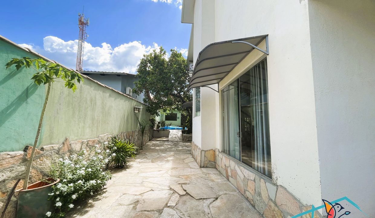 Venda de Chácara em Pirenópolis é na Siqueira Imobiliária de Pirenópolis / Imobiliária de Goiás / Imobiliária do Brasil / Imobiliária do Centro-Oeste / Pirenópolis Imóveis / Imóveis Pirenópolis / Imobiliária de Pirenópolis / Pirenópolis Imobiliária / Goiás Imóveis / Brasil Imóveis / Pirenópolis / Goiás / Brasil / Siqueira Imobiliária de Goiás / Consultoria Imobiliária / Consultor Imobiliário / Venda de Imóveis Pirenópolis / Melhor Imobiliária de Pirenópolis / Venda de pousadas / Venda de terrenos / venda de casas/ Venda de Lotes / Venda de Chácara / Venda de Fazenda / Venda de Apartamentos / Venda de Flat / Venda de Sítio / Brasília Imóveis / Goiânia Imóveis / Imobiliária de Goiânia / Imobiliária de Brasília/ Imobiliária em Pirenópolis / Imobiliária de Pirenópolis / Condomínio Fechado Vaga Fogo / Condomínio Paço da Estalagem / Condomínio Parque da Estalagem / Condomínio Quinta do Sol / Condomínio Fechado Pirenópolis / Cachoeiras Pirenópolis / Restaurante Pirenópolis / Imóveis Pirenópolis / Chácara Rio das Almas / Chácara Padre Bernardo / Venda de Chácara em Padre Bernardo / Venda de Casarão em Pirenópolis / Casarão em Pirenópolis / Casarão Histórico Pirenópolis / Centro Histórico Pirenópolis / Centro Pirenópolis / Venda de Sobrado no Condomínio Parque da Estalagem / Parque da Estalagem Pirenópolis / Melhor Condomínio de Pirenópolis / Condomínio Vaga Fogo / Venda de Sobrado Condomínio Vaga Fogo / Vaga Fogo / Córrego Vaga Fogo / Venda de Casa no Centro Histórico de Pirenópolis / Casa Centro Histórico / Venda de Casa na Vila Matutina / Casa Vila Matutina / Casa Bairro da Luz Pirenópolis / Venda de Casa em Bairro nobre de Pirenópolis / Venda de Casa de Luxo Pirenópolis / Casas Boas em Pirenópolis / Casa Com piscina Pirenópolis / Venda de Casa no Santa Bárbara Pirenópolis / Casa Santa Bárbara Pirenópolis / Casa Bairro do Carmo Pirenópolis / Casa Carmo / Casa Grande Pirenópolis / Venda de Casa Setor Meia Ponte Pirenópolis / Casa Setor Meia Ponte / Venda de Casa Santa Luzia Pirenópolis / Venda de Casa no Jardim Esmeralda / Venda de Casa Brasília / Venda de Casa DF / Brasília Imóveis / Lago Norte / Lago Sul / Brasília Plano Piloto / Dicas de Investimento em Pirenópolis / Igreja Matriz Pirenópolis / Igreja Matriz / Venda de Casa em Anápolis / Casa Anápolis / Imobiliária de Anápolis / Anápolis Imóveis / Venda de Casarão em Pirenópolis / Venda de Casarão em Goiás