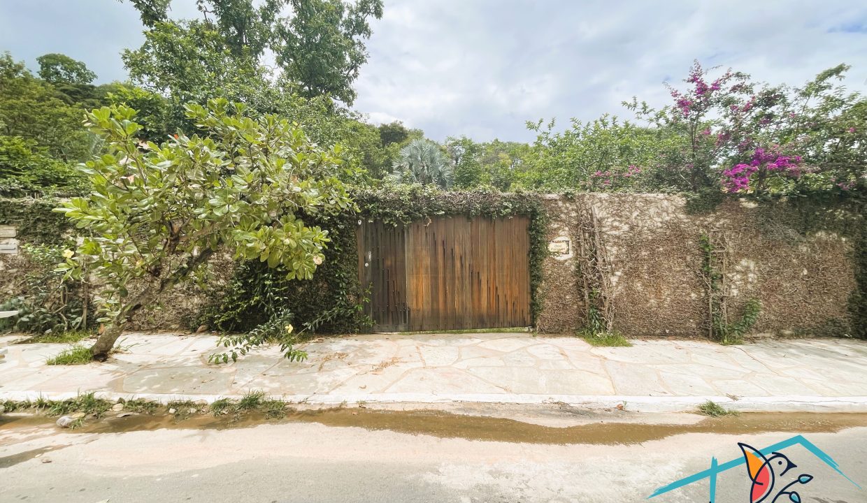 Venda de Chácara em Pirenópolis é na Siqueira Imobiliária de Pirenópolis / Imobiliária de Goiás / Imobiliária do Brasil / Imobiliária do Centro-Oeste / Pirenópolis Imóveis / Imóveis Pirenópolis / Imobiliária de Pirenópolis / Pirenópolis Imobiliária / Goiás Imóveis / Brasil Imóveis / Pirenópolis / Goiás / Brasil / Siqueira Imobiliária de Goiás / Consultoria Imobiliária / Consultor Imobiliário / Venda de Imóveis Pirenópolis / Melhor Imobiliária de Pirenópolis / Venda de pousadas / Venda de terrenos / venda de casas/ Venda de Lotes / Venda de Chácara / Venda de Fazenda / Venda de Apartamentos / Venda de Flat / Venda de Sítio / Brasília Imóveis / Goiânia Imóveis / Imobiliária de Goiânia / Imobiliária de Brasília/ Imobiliária em Pirenópolis / Imobiliária de Pirenópolis / Condomínio Fechado Vaga Fogo / Condomínio Paço da Estalagem / Condomínio Parque da Estalagem / Condomínio Quinta do Sol / Condomínio Fechado Pirenópolis / Cachoeiras Pirenópolis / Restaurante Pirenópolis / Imóveis Pirenópolis / Chácara Rio das Almas / Chácara Padre Bernardo / Venda de Chácara em Padre Bernardo / Venda de Casarão em Pirenópolis / Casarão em Pirenópolis / Casarão Histórico Pirenópolis / Centro Histórico Pirenópolis / Centro Pirenópolis / Venda de Sobrado no Condomínio Parque da Estalagem / Parque da Estalagem Pirenópolis / Melhor Condomínio de Pirenópolis / Condomínio Vaga Fogo / Venda de Sobrado Condomínio Vaga Fogo / Vaga Fogo / Córrego Vaga Fogo / Venda de Casa no Centro Histórico de Pirenópolis / Casa Centro Histórico / Venda de Casa na Vila Matutina / Casa Vila Matutina / Casa Bairro da Luz Pirenópolis / Venda de Casa em Bairro nobre de Pirenópolis / Venda de Casa de Luxo Pirenópolis / Casas Boas em Pirenópolis / Casa Com piscina Pirenópolis / Venda de Casa no Santa Bárbara Pirenópolis / Casa Santa Bárbara Pirenópolis / Casa Bairro do Carmo Pirenópolis / Casa Carmo / Casa Grande Pirenópolis / Venda de Casa Setor Meia Ponte Pirenópolis / Casa Setor Meia Ponte / Venda de Casa Santa Luzia Pirenópolis / Venda de Casa no Jardim Esmeralda / Venda de Casa Brasília / Venda de Casa DF / Brasília Imóveis / Lago Norte / Lago Sul / Brasília Plano Piloto / Dicas de Investimento em Pirenópolis / Igreja Matriz Pirenópolis / Igreja Matriz / Venda de Casa em Anápolis / Casa Anápolis / Imobiliária de Anápolis / Anápolis Imóveis / Venda de Casarão em Pirenópolis / Venda de Casarão em Goiás